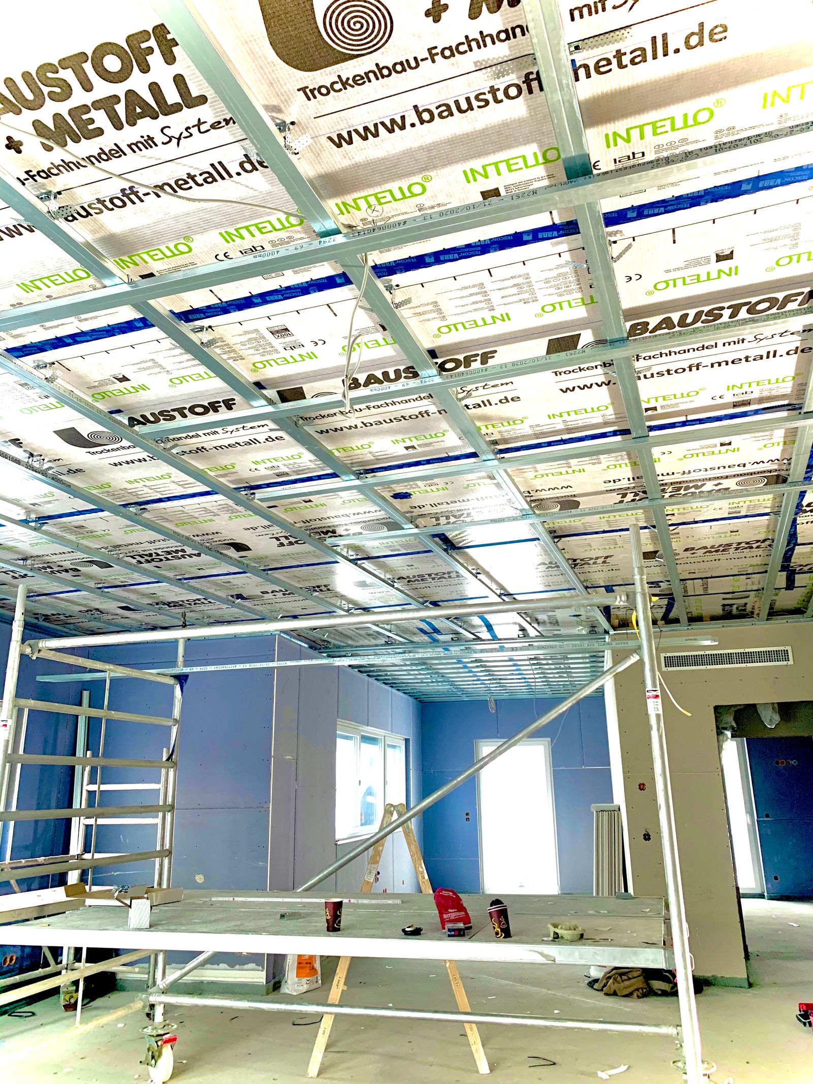 Deckenunterkonstruktion beim Ausbau